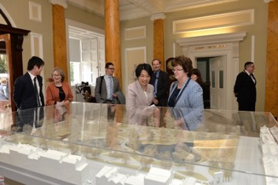 Prof Hannah McGee, Dean of the Faculty of Medicine and Health Sciences, RCSI is pictured greeting H.E. Ms Mari Myioshi, Ambassador of Japan to Ireland, and other delegates from Hoshi University, Tokyo to the College. As part of the Science Foundation Ireland (SFI) funded International Strategic Collaboration Award (ISCA) Japan, RCSI, in collaboration with Hoshi University, Tokyo, hosted a second workshop on Future Healthcare - Biomedical Sciences, Technologies & Applications from 21-22 April. The aim of the workshop, to which a number of colleagues from Hoshi University travelled to RCSI, was to advance initial discussions by providing a platform for researchers from both institutes to showcase their work. The aim was to facilitate joint applications for future scientific and industry funding towards innovative, applied research and technologies