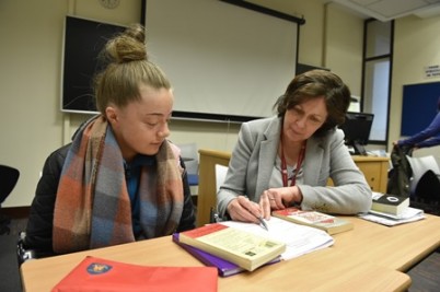 Pictured at the final session of the Junior Cert Grinds Club in RCSI is Zara Lawless from CBS Westland Row and Eilis Kernan, Lead HR Business Partner. The REACH RCSI Grinds Club provides free one to one academic support to individuals from Dublin’s South East Inner City who would be otherwise unable to access such support. The Club takes place twice weekly and has been in operation since 2007. RCSI students and staff volunteer to provide academic support on a range of subjects at either Junior or Leaving Certificate level. The club provides access to academic support in a safe and informal environment and aims to foster a positive view of education.