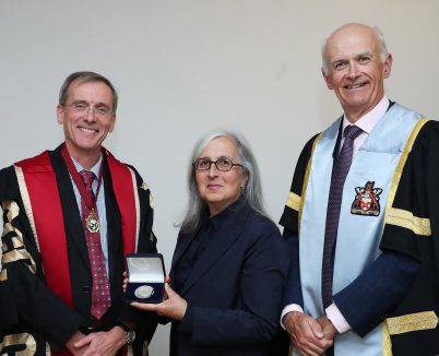 Amelia Stein has been announced as the winner of the 2018 RCSI Art Award. The prize, awarded to the artist for her work ‘Brig Gen Jimmy Flynn (retd) DSM’, was presented by Mr Kenneth Mealy, President of RCSI at a ceremony which took place in the Royal Hibernian Academy (RHA). Now in its third year, the RCSI Art Award was established to celebrate the common heritage of RCSI and the RHA and the long-standing association between art, medicine and wellbeing. (L-R): Mr Kenneth Mealy, President of RCSI, RCSI Art Award winner Amelia Stein, and Professor Cathal Kelly, RCSI Chief Executive.