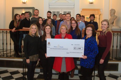 Pictured are the RCSI Postgraduate Students and the Postgraduate Student Union (PGSU) with Marie Peelo from Pieta House and Prof Hannah McGee, Dean of the Faculkty of Medicine and Health Sciences, RCSI (front row first second from right). The PGSU presented Pieta House with a cheque for €1,500 from all of the fundraising the union has done over the past year.