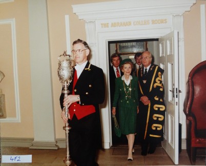 RCSI is sad to hear of the passing of Nancy Reagan, former US first lady. Ms Reagan visited the College in June 1984 where her step-father, Dr Loyal Davis is an honorary fellow. Ms Reagan gifted a portrait of her late father to the College on this occasion.    ‬Nancy Reagan: 1921 – 2016 Rest In Peace 