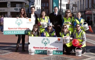 Staff from RCSI’s Human Resources Department shake their buckets to raise money in aid of Special Olympics Ireland. The fundraising was part of the organisation’s annual Collection Day on Friday 26th April. 