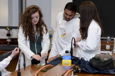 Ashwanth Ramesh, MD student in the TERG group gives a demonstration to TY students. A group of 13 transition year students from around the country visited the Tissue Engineering Research Group labs as part of AMBER’s “Exploring Materials” programme. The Tissue Engineering Research Group develops scaffolds and tissue engineered materials for the regeneration of various tissues within the body. The TY students spent the afternoon learning about fabricating scaffolds, testing the properties of scaffolds, growing cells and using bioreactor systems and about novel growth factors and signalling systems that can enhance the regenerative response within the body.